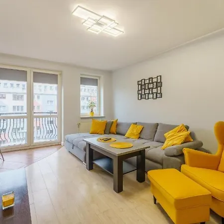 Komfortowy Apartament Wakacyjny Blisko Centrum Kolobrzegu Apartmán