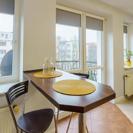 Komfortowy Apartament Wakacyjny Blisko Centrum Kolobrzegu 公寓 科沃布热格
